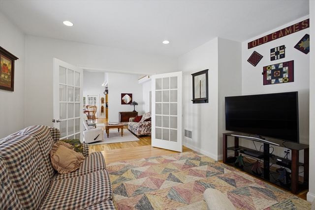 11 Quail Run, Bolton, MA 01740