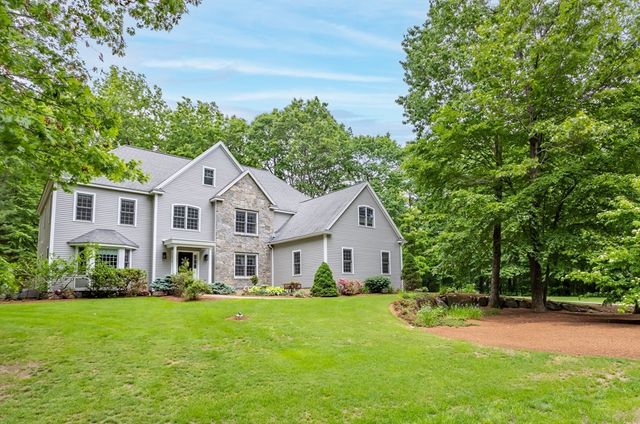 11 Quail Run, Bolton, MA 01740