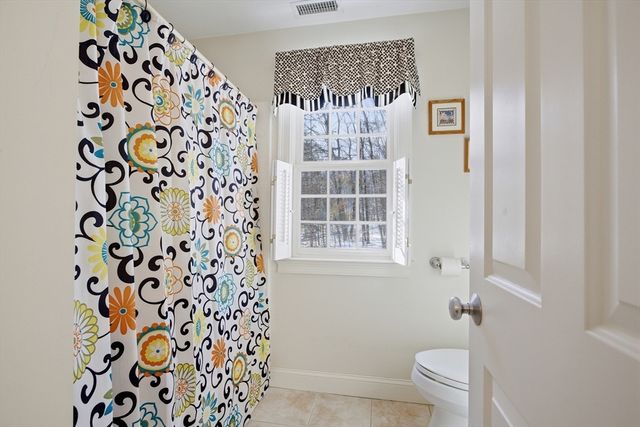 11 Quail Run, Bolton, MA 01740