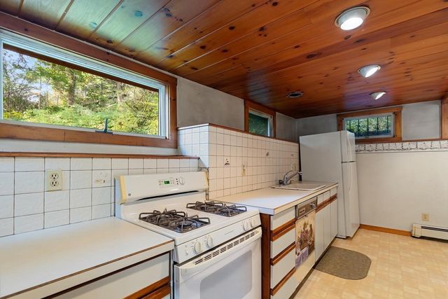 350 Washington Street, Gloucester, MA 01930