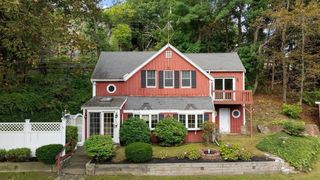 350 Washington Street, Gloucester, MA 01930