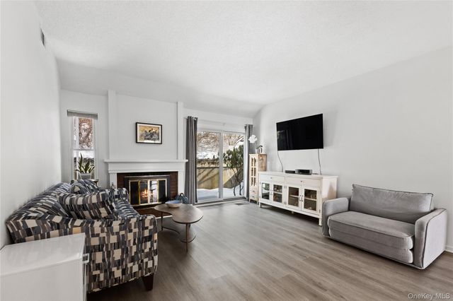 40 Heritage Hills A, Somers, NY 10589