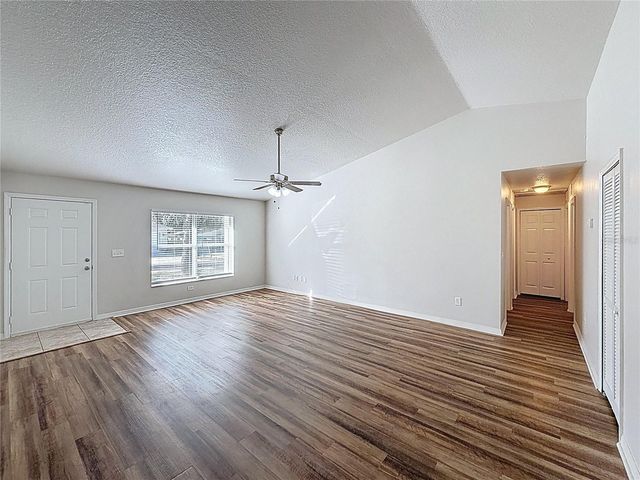 8717 N DEXTER AVENUE, Tampa, FL 33604