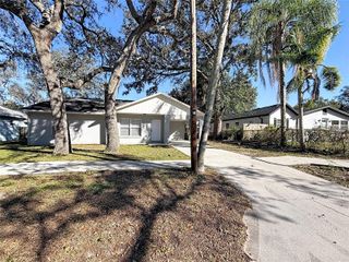 8717 N DEXTER AVENUE, Tampa, FL 33604