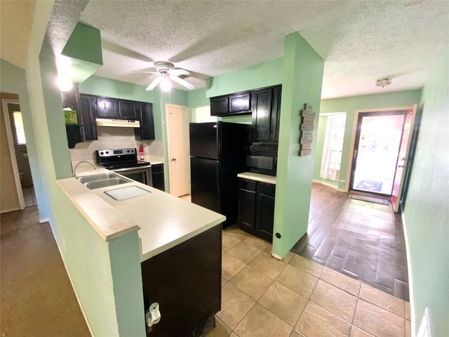 6917 Penhurst Drive, Fort Worth, TX 76133