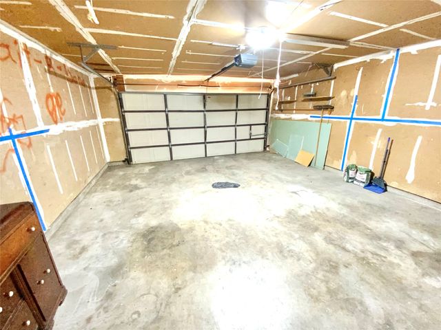 6917 Penhurst Drive, Fort Worth, TX 76133