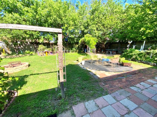 6917 Penhurst Drive, Fort Worth, TX 76133