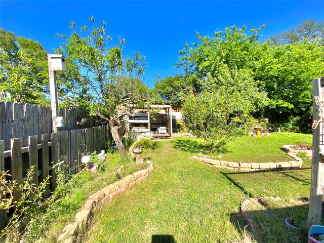 6917 Penhurst Drive, Fort Worth, TX 76133