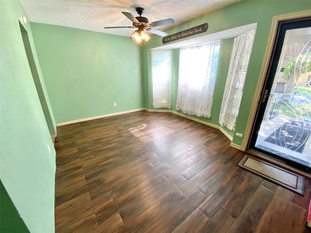 6917 Penhurst Drive, Fort Worth, TX 76133