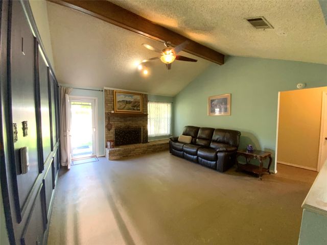 6917 Penhurst Drive, Fort Worth, TX 76133