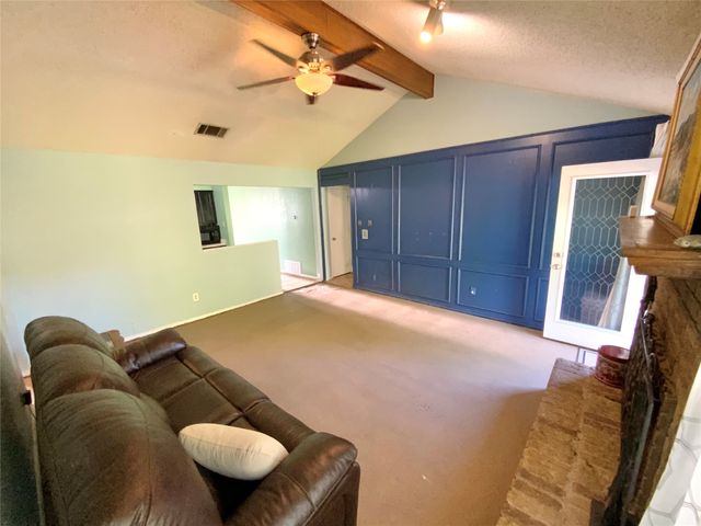 6917 Penhurst Drive, Fort Worth, TX 76133