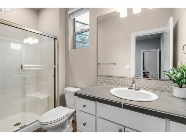 15891 Se TALLINA Dr, Damascus, OR 97089