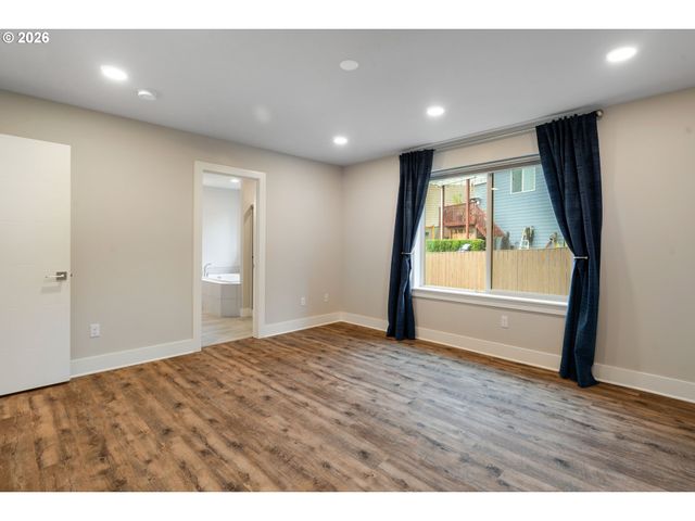 15891 Se TALLINA Dr, Damascus, OR 97089