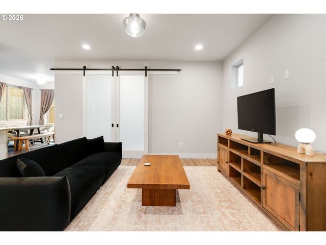 15891 Se TALLINA Dr, Damascus, OR 97089