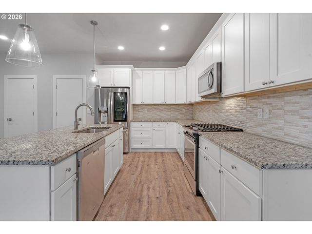 15891 Se TALLINA Dr, Damascus, OR 97089