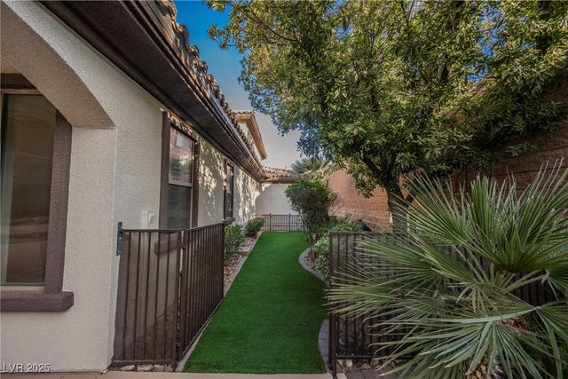 2768 Liberation Drive, Henderson, NV 89044