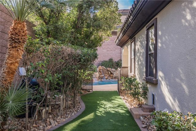 2768 Liberation Drive, Henderson, NV 89044