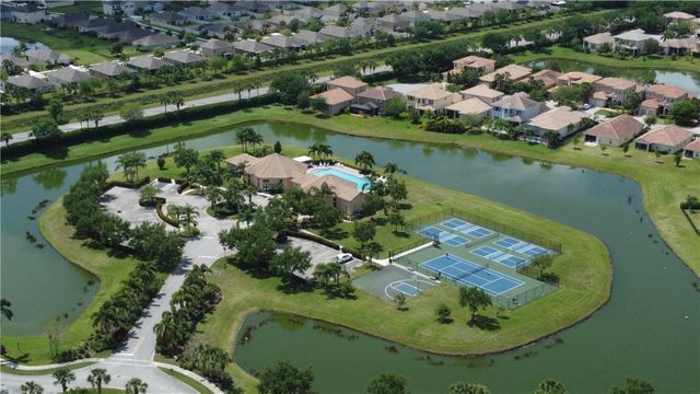 3330 Burlington Place SW, Vero Beach, FL 32968
