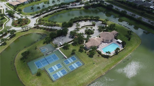 3330 Burlington Place SW, Vero Beach, FL 32968