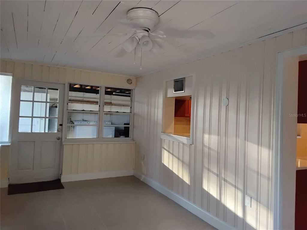 Image 10 of property listing at Address unavailable.