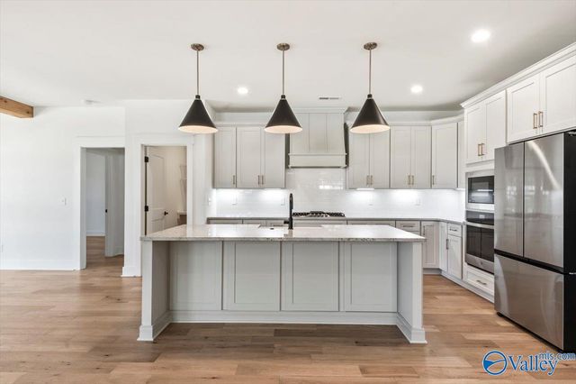 5 Hidden Grove Circle SW, Huntsville, AL 35803