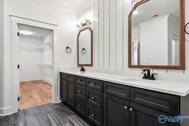 5 Hidden Grove Circle SW, Huntsville, AL 35803