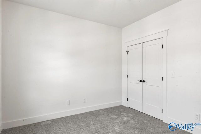 5 Hidden Grove Circle SW, Huntsville, AL 35803