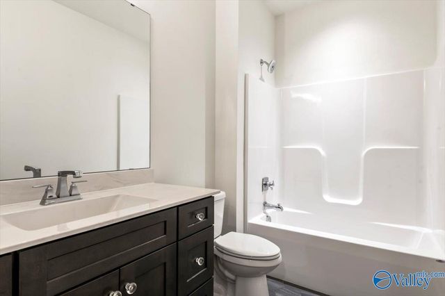 5 Hidden Grove Circle SW, Huntsville, AL 35803