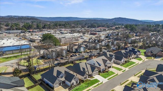 5 Hidden Grove Circle SW, Huntsville, AL 35803