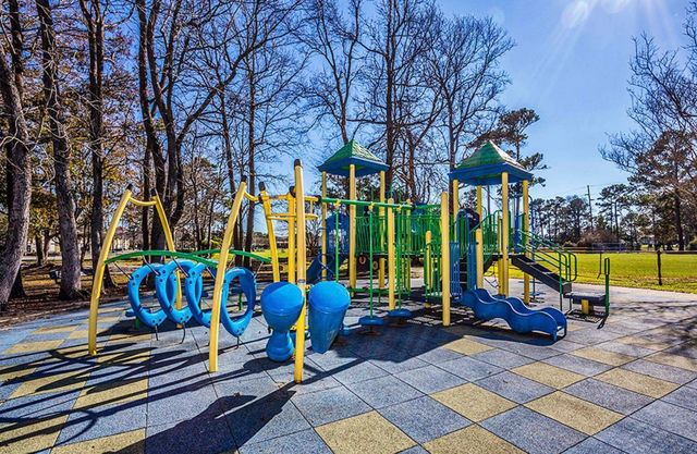 1012 Possum Trot Rd Apt F42, North Myrtle Beach, SC 29582