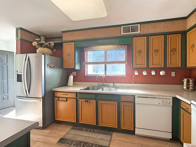 1012 Possum Trot Rd Apt F42, North Myrtle Beach, SC 29582