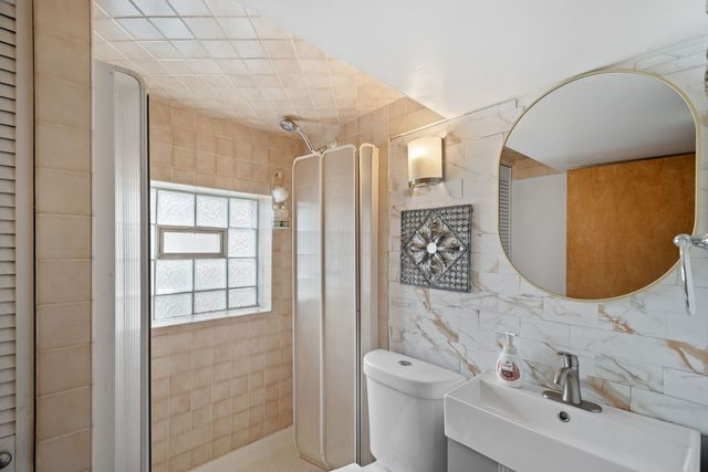 16811 Louis Court, South Holland, IL 60473