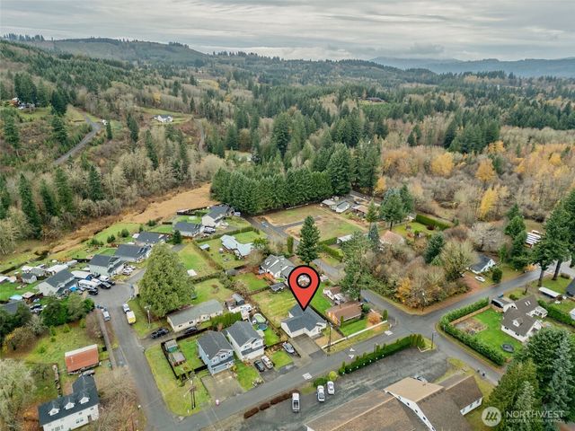 134 N Johnson Avenue, Yacolt, WA 98675