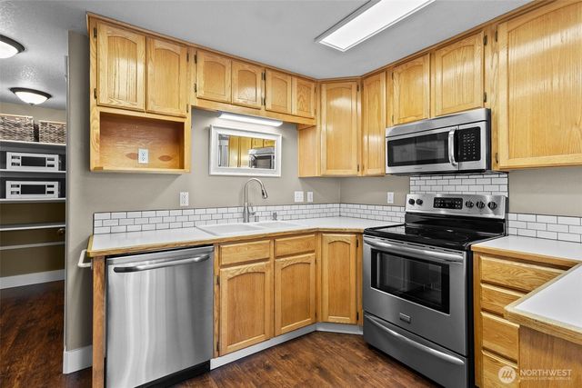 134 N Johnson Avenue, Yacolt, WA 98675