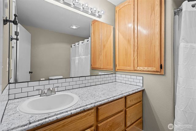 134 N Johnson Avenue, Yacolt, WA 98675