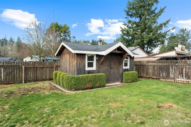 134 N Johnson Avenue, Yacolt, WA 98675