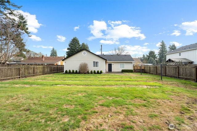 134 N Johnson Avenue, Yacolt, WA 98675
