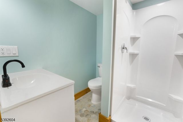 1 South Trl, Sandyston Twp., NJ 07826