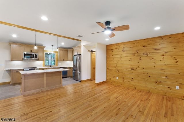 1 South Trl, Sandyston Twp., NJ 07826