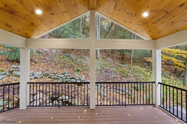 1 South Trl, Sandyston Twp., NJ 07826