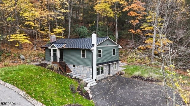 1 South Trl, Sandyston Twp., NJ 07826