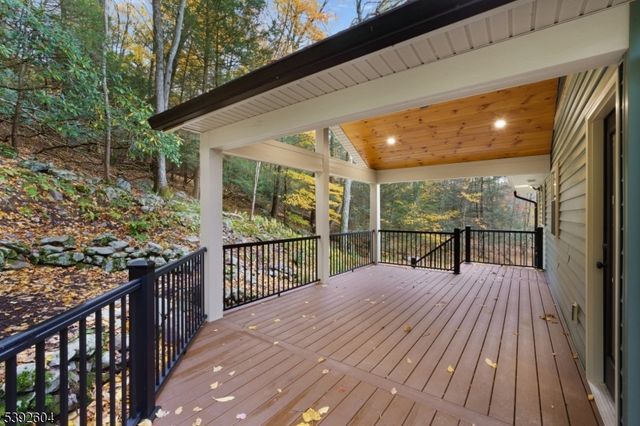 1 South Trl, Sandyston Twp., NJ 07826