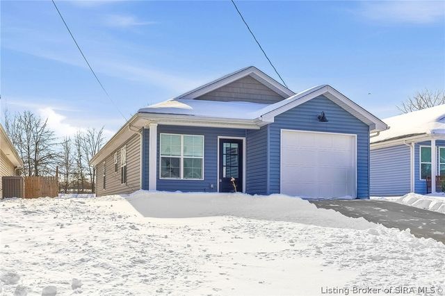 973 Wooded Trail, Scottsburg, IN 47170