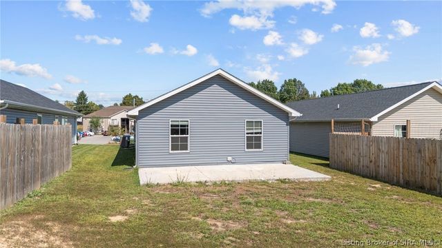 973 Wooded Trail, Scottsburg, IN 47170