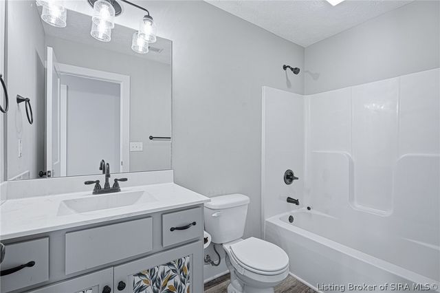 973 Wooded Trail, Scottsburg, IN 47170