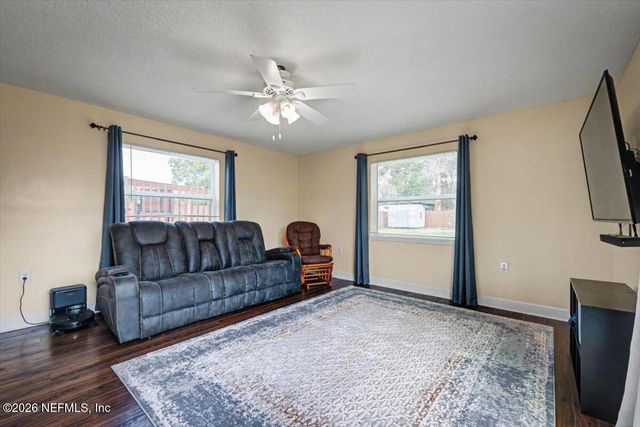 2425 TULSA Road N, Jacksonville, FL 32218