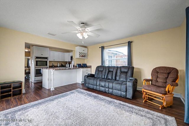 2425 TULSA Road N, Jacksonville, FL 32218