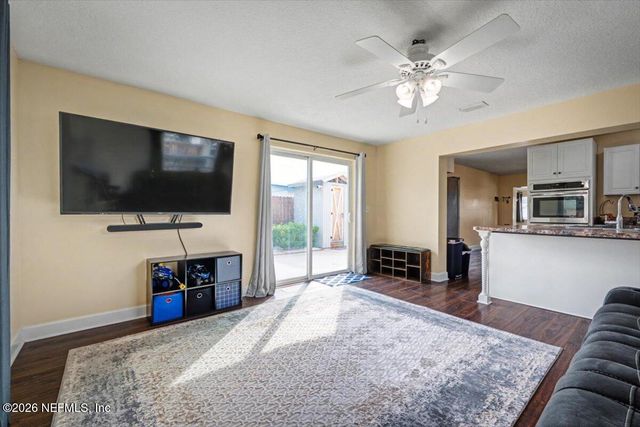 2425 TULSA Road N, Jacksonville, FL 32218