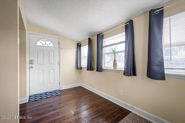 2425 TULSA Road N, Jacksonville, FL 32218