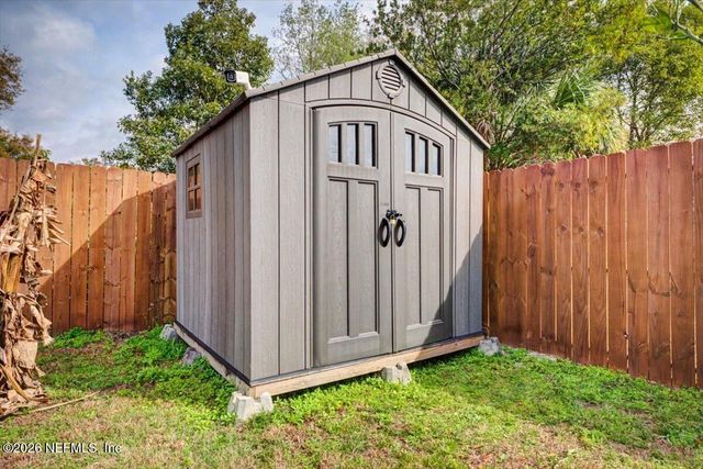 2425 TULSA Road N, Jacksonville, FL 32218